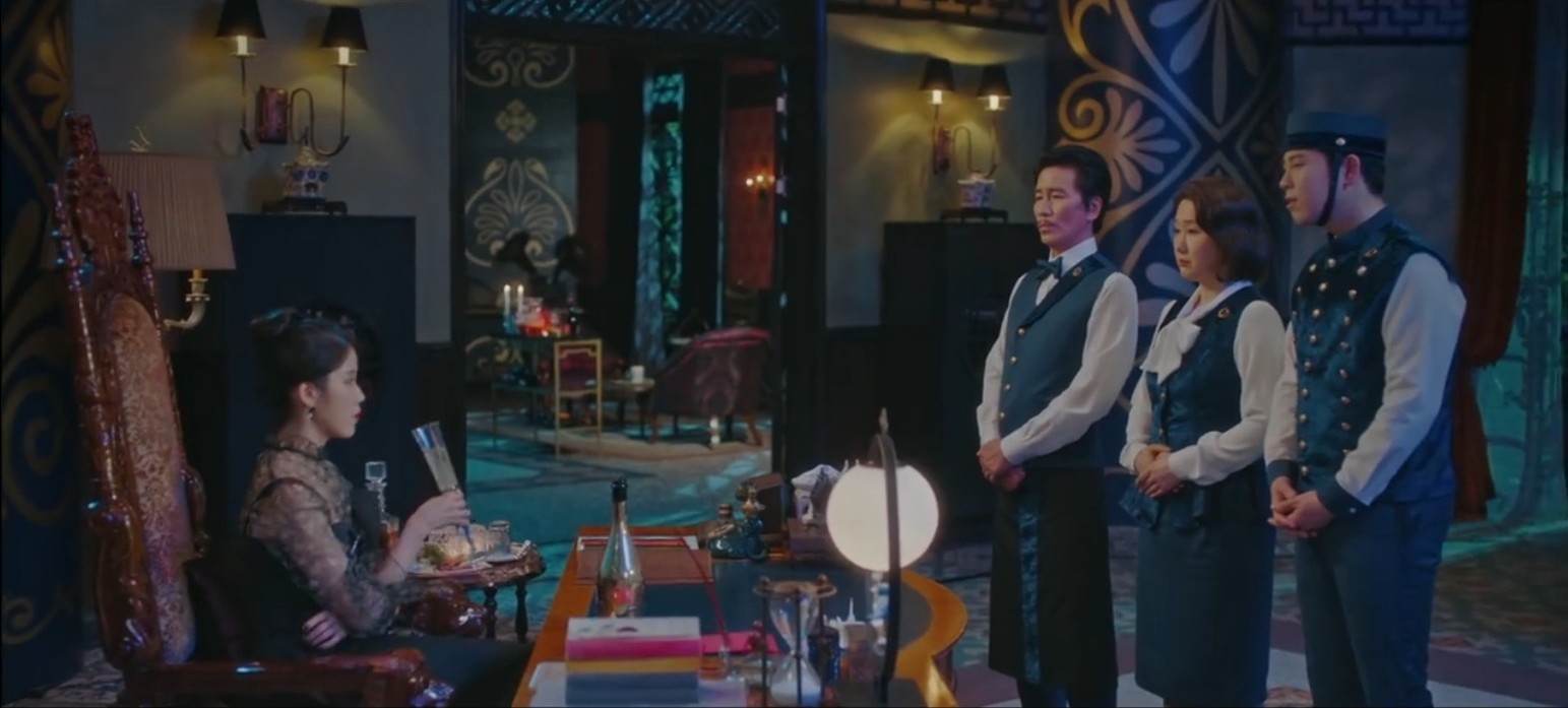 Hotel Del Luna