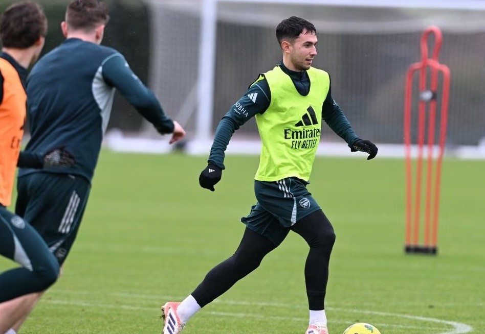 Pemain Arsenal menjalani latihan jelang pertandingan kontra Chelsea.