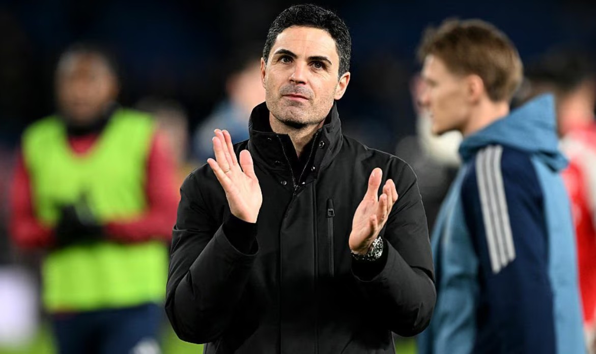 Mikel Arteta, tidak bisa menyembunyikan rasa bangganya setelah melihat anak asuhnya memetik kemenangan krusial dalam laga Arsenal vs Chelsea.