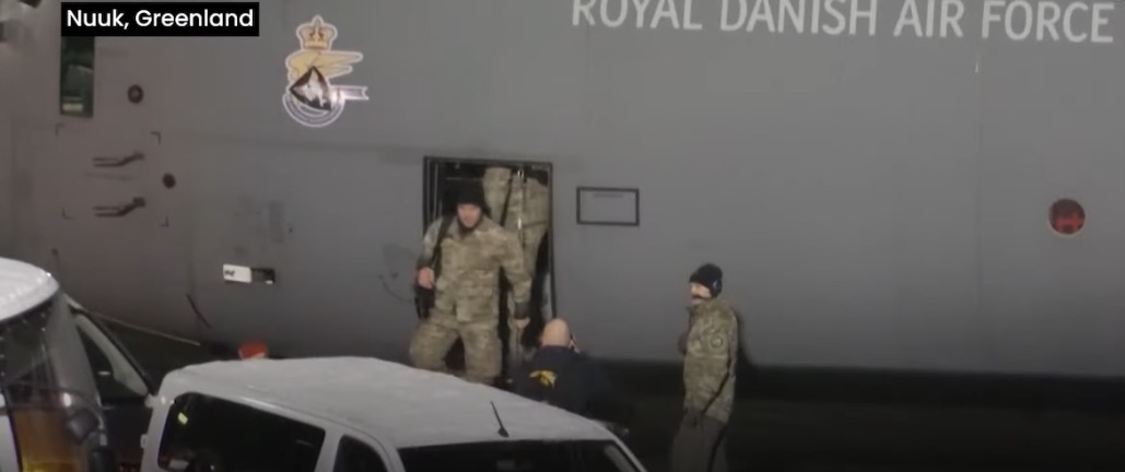 Pasukan NATO tiba di Greenland.