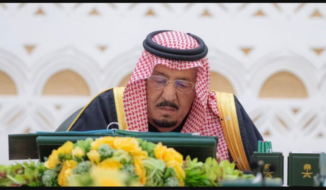 Raja Salman bin Abdulaziz menjalani pemeriksaan medis. Doa dan dukungan mengalir dari masyarakat Saudi hingga dunia internasional. (saudinesia)