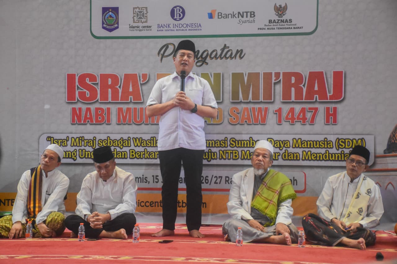 Gubernur Nusa Tenggara Barat, Lalu Muhamad Iqbal (Miq Iqbal), menghadiri peringatan Isra