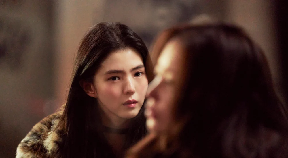 Aktris Han So Hee buka suara soal kontroversi media sosial hingga comeback film project y.