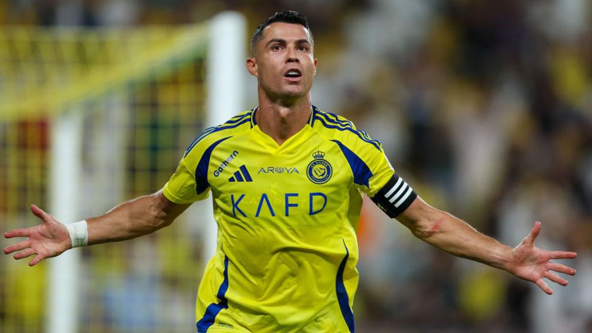 Rio Ferdinand menilai musim Cristiano Ronaldo di Saudi bisa berakhir pahit jika gagal menjuarai Liga Pro Saudi.