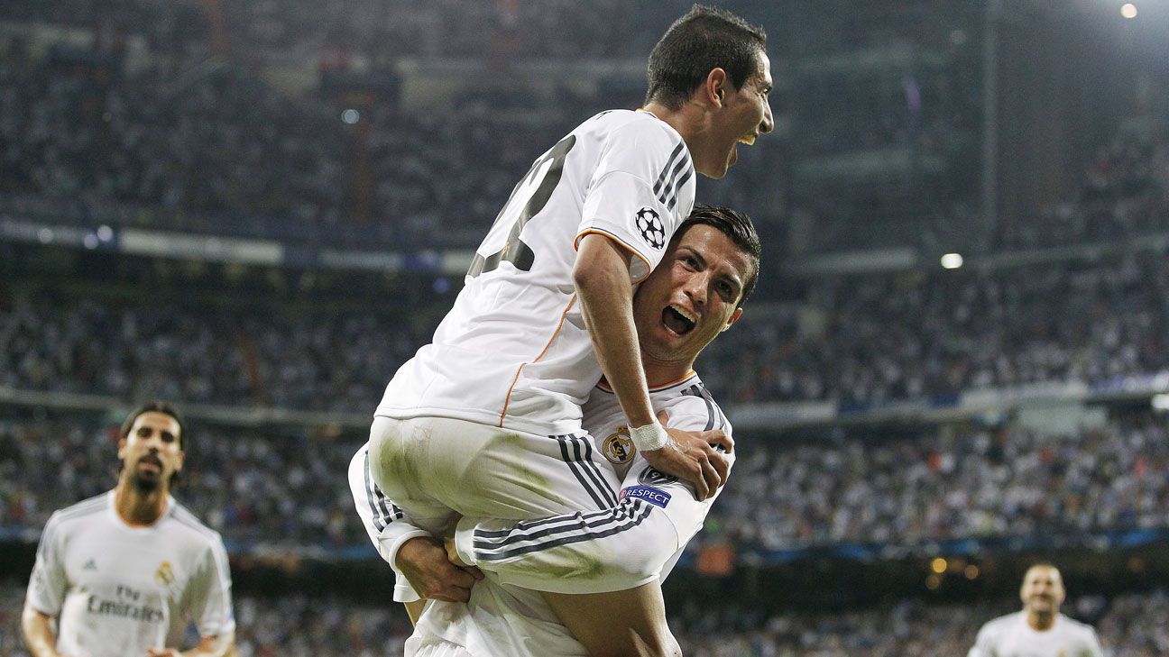 &Aacute;ngel Di Mar&iacute;a mengungkap sisi lain Cristiano Ronaldo yang rendah hati di luar lapangan, jauh dari citra megabintang di lapangan.