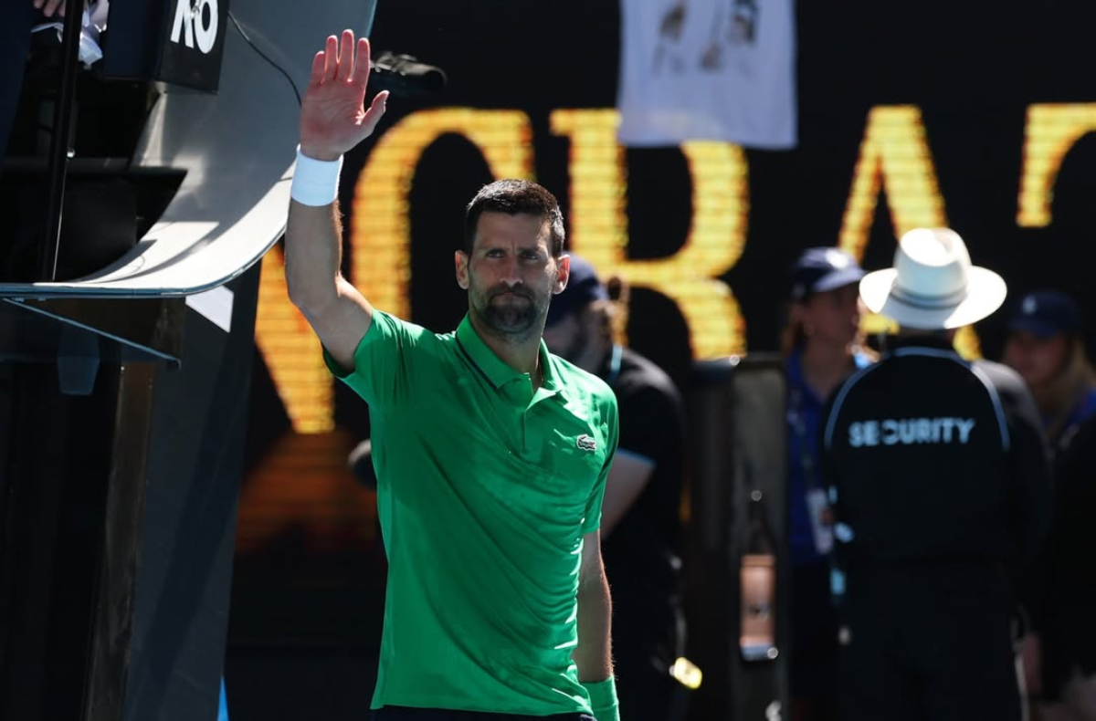 Novak Djokovic tampil dominan dan melaju ke babak 3 Australian Open 2026. Tinggal satu kemenangan lagi untuk mencetak rekor 400 kemenangan Grand Slam.
