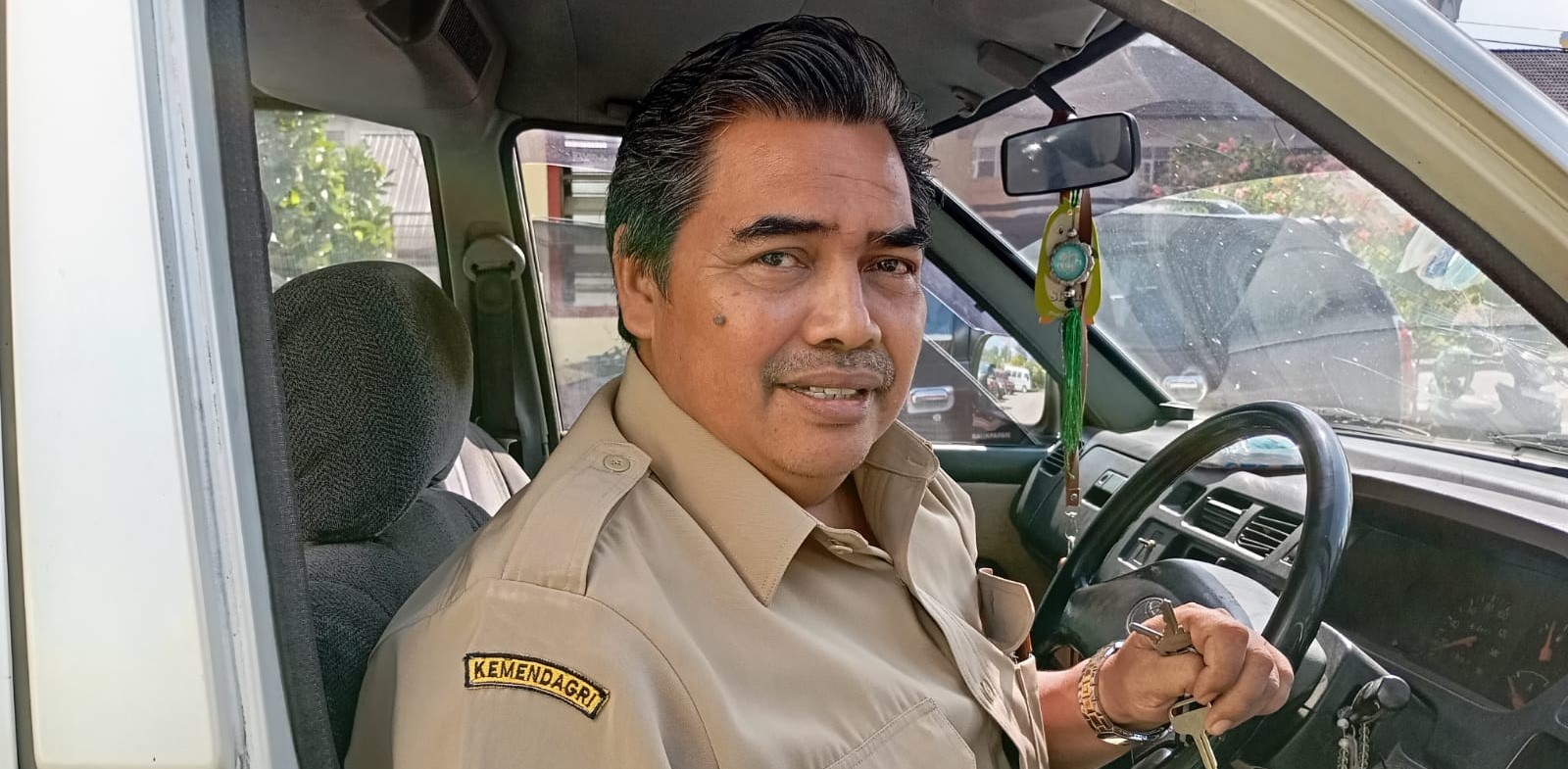 Plt Kabid Pembinaan SMA Disdikpora NTB Muazam