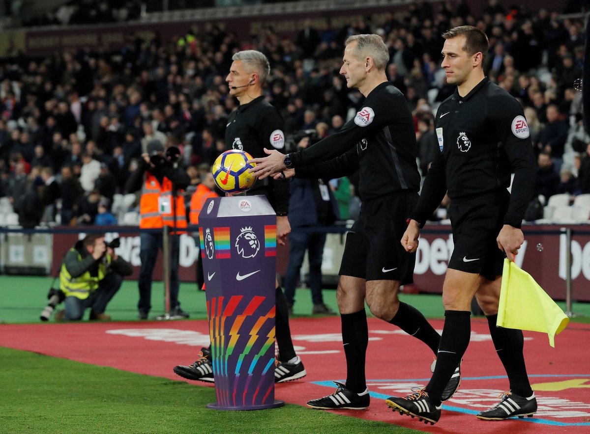 Premier League luncurkan kampanye LGBTQ+ &ldquo;With Pride&rdquo; 6&ndash;13 Februari dengan fokus visibilitas di stadion, tanpa wajib atribut pribadi pemain. (X @Extra Time Indonesia)