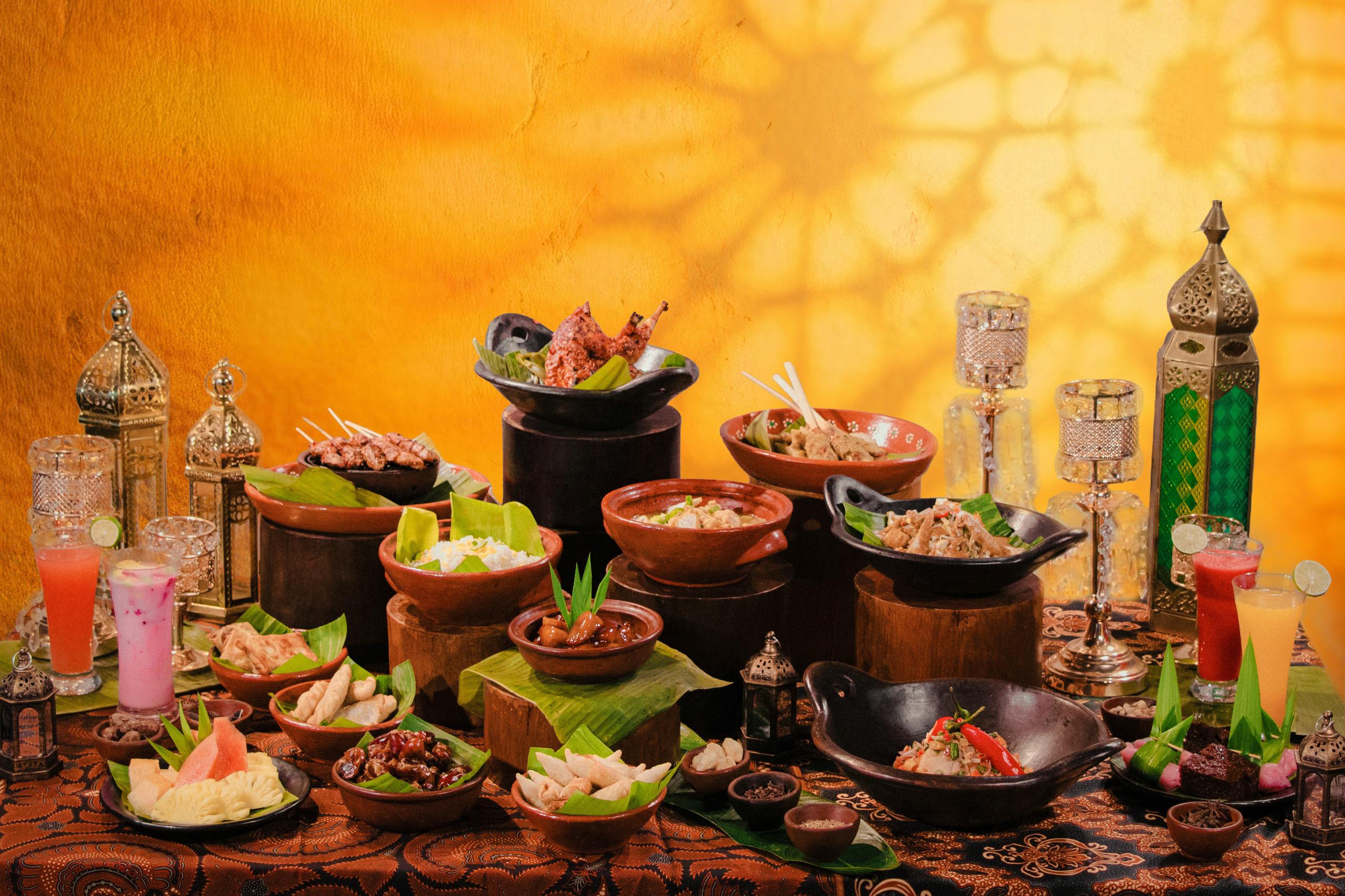Sheraton Senggigi Beach Resort menghadirkan menu spesial Citarasa Nusantara selama Bulan Ramadan.