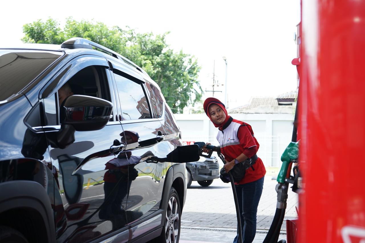Pertamina Patra Niaga Regional Jatimbalinus setor PBBKB Rp4,3 triliun pada 2025 untuk dukung pembangunan infrastruktur di Jawa Timur, Bali, NTB, & NTT.