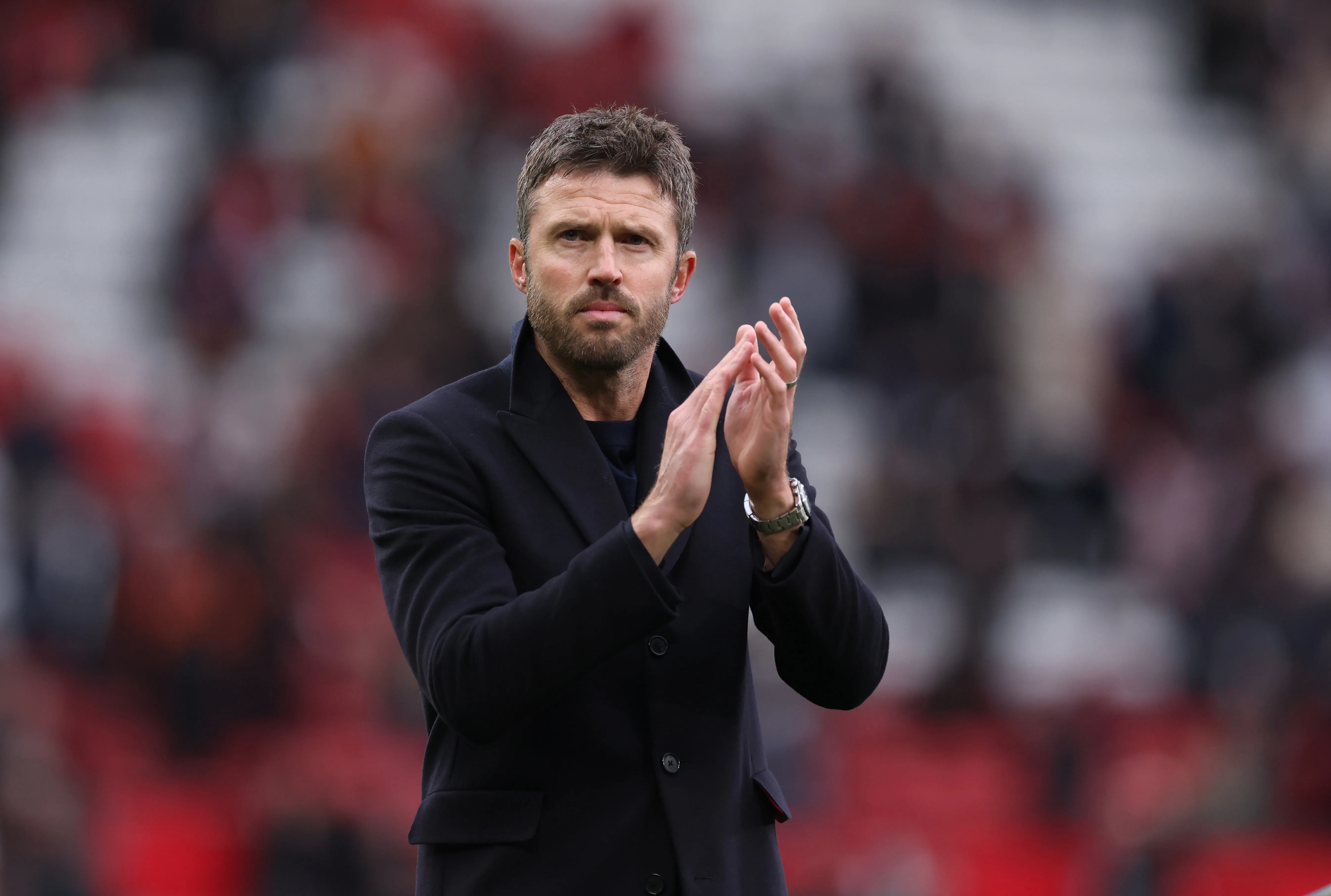 Roy Keane menilai Michael Carrick tak layak jadi manajer permanen MU. Legenda Setan Merah minta sosok lebih besar dan berpengalaman.