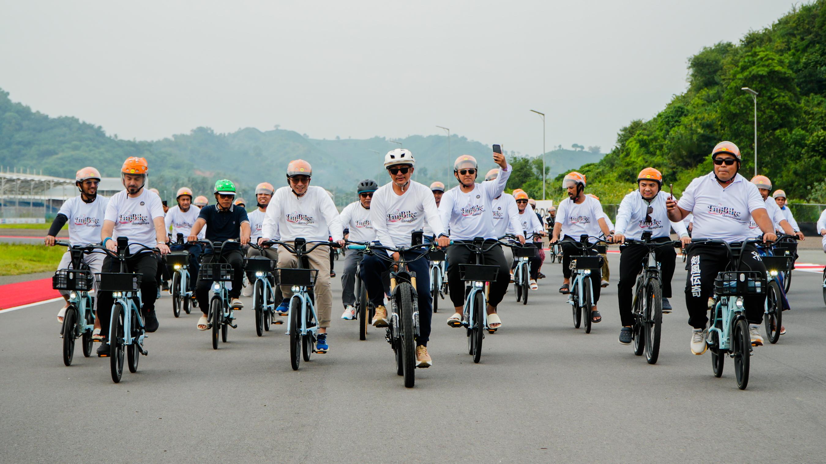 Fun Bike Ulama dan Umara 2026 yang diikuti oleh tokoh agama, pejabat daerah, serta masyarakat umum.