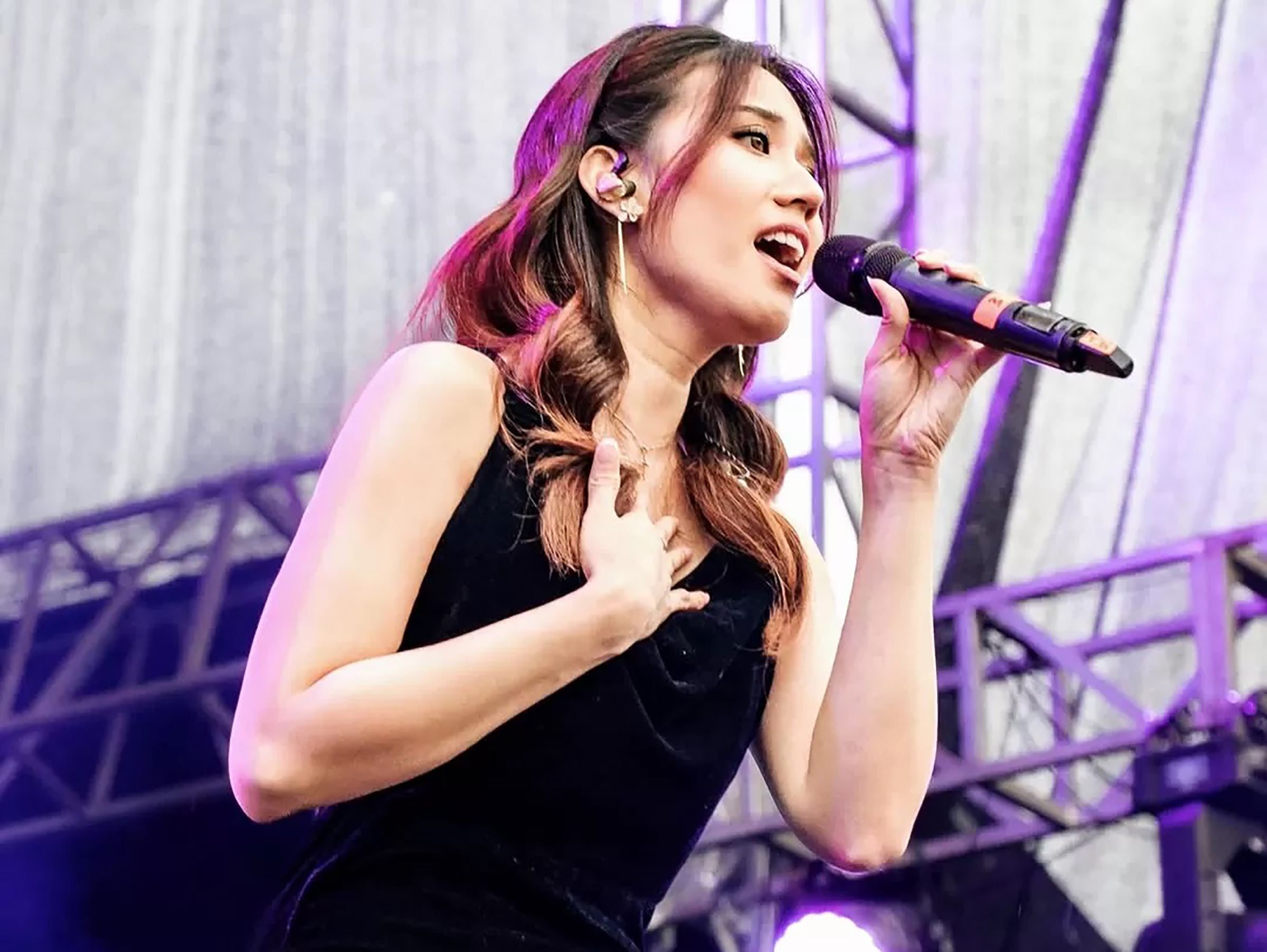 Arrcely Evina penyanyi asal Malang yang berkompetisi di Indonesian Idol 2026. (Instagram: arrcely_evina)