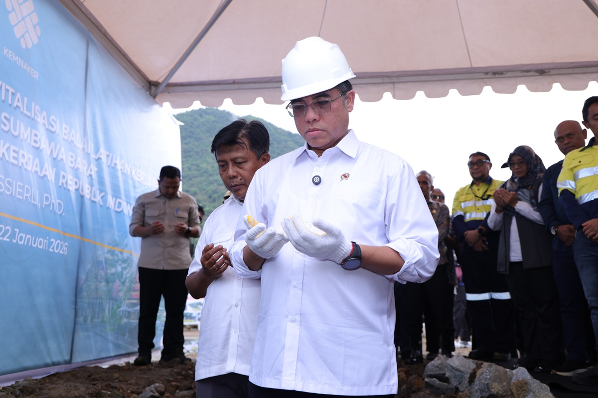 Menteri Ketenagakerjaan Yassierli meresmikan revitalisasi Balai Latihan Kerja (BLK) Sumbawa Barat yang kini berlokasi di pusat kabupaten, Kecamatan Taliwang.
