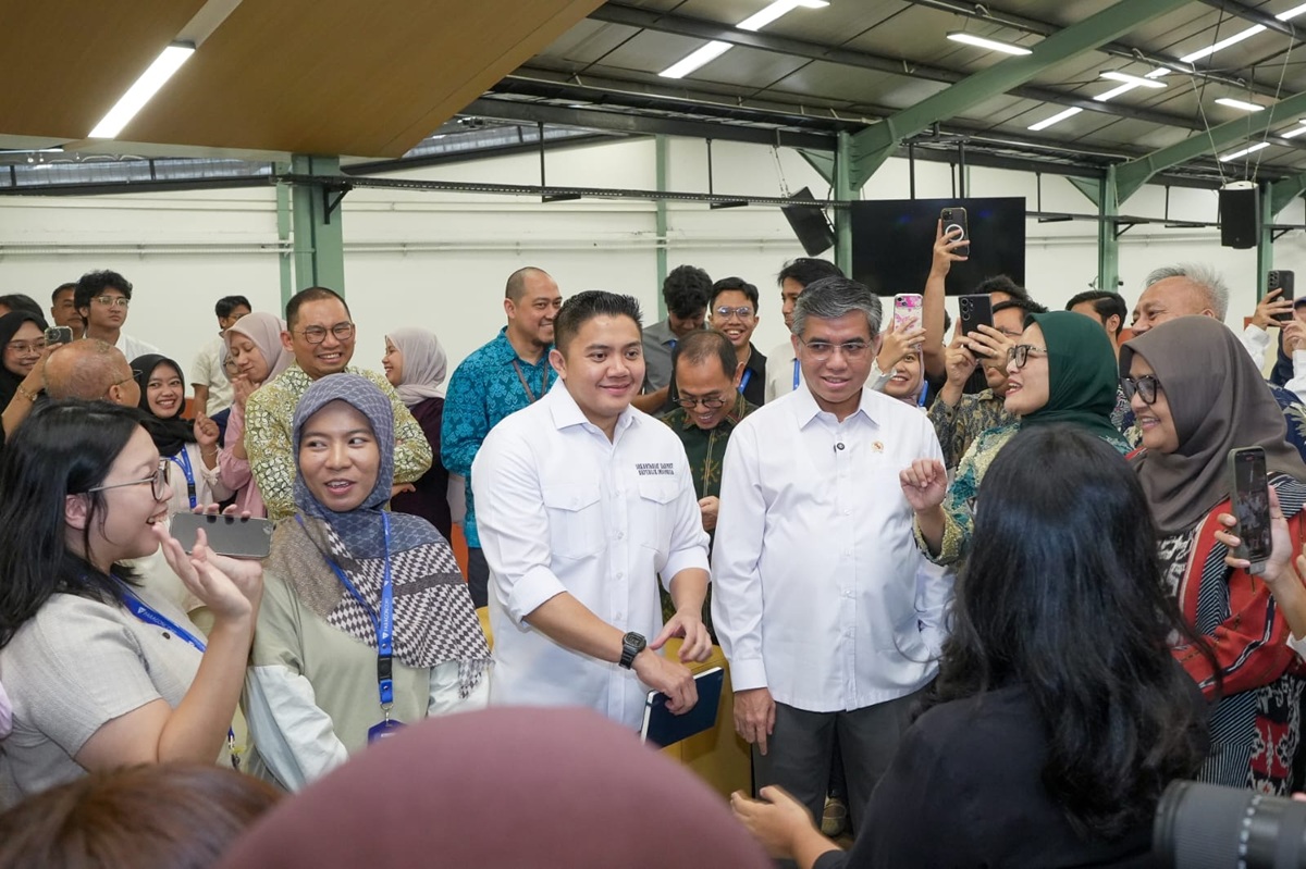 Kabar gembira bagi para fresh graduate! Sukses dengan pelaksanaan di tahun sebelumnya, Pemerintah resmi mengumumkan kelanjutan Program Pemagangan Nasional di tahun 2026.