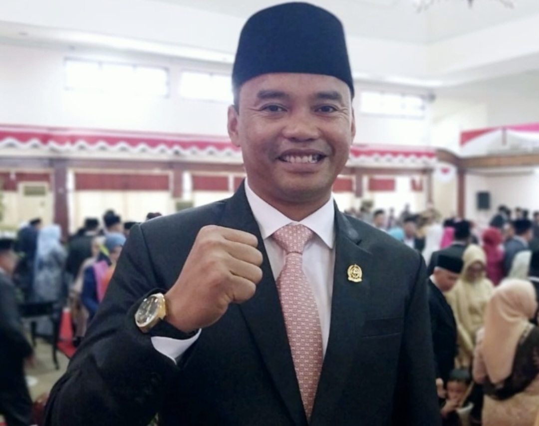 Bendahara DPD Gerindra NTB Lalu Wirajaya menegaskan perbedaan pilihan partai politik dalam satu keluarga merupakan hal biasa. Termasuk dalam keluarga Gubernur NTB Lalu Muhamad Iqbal.