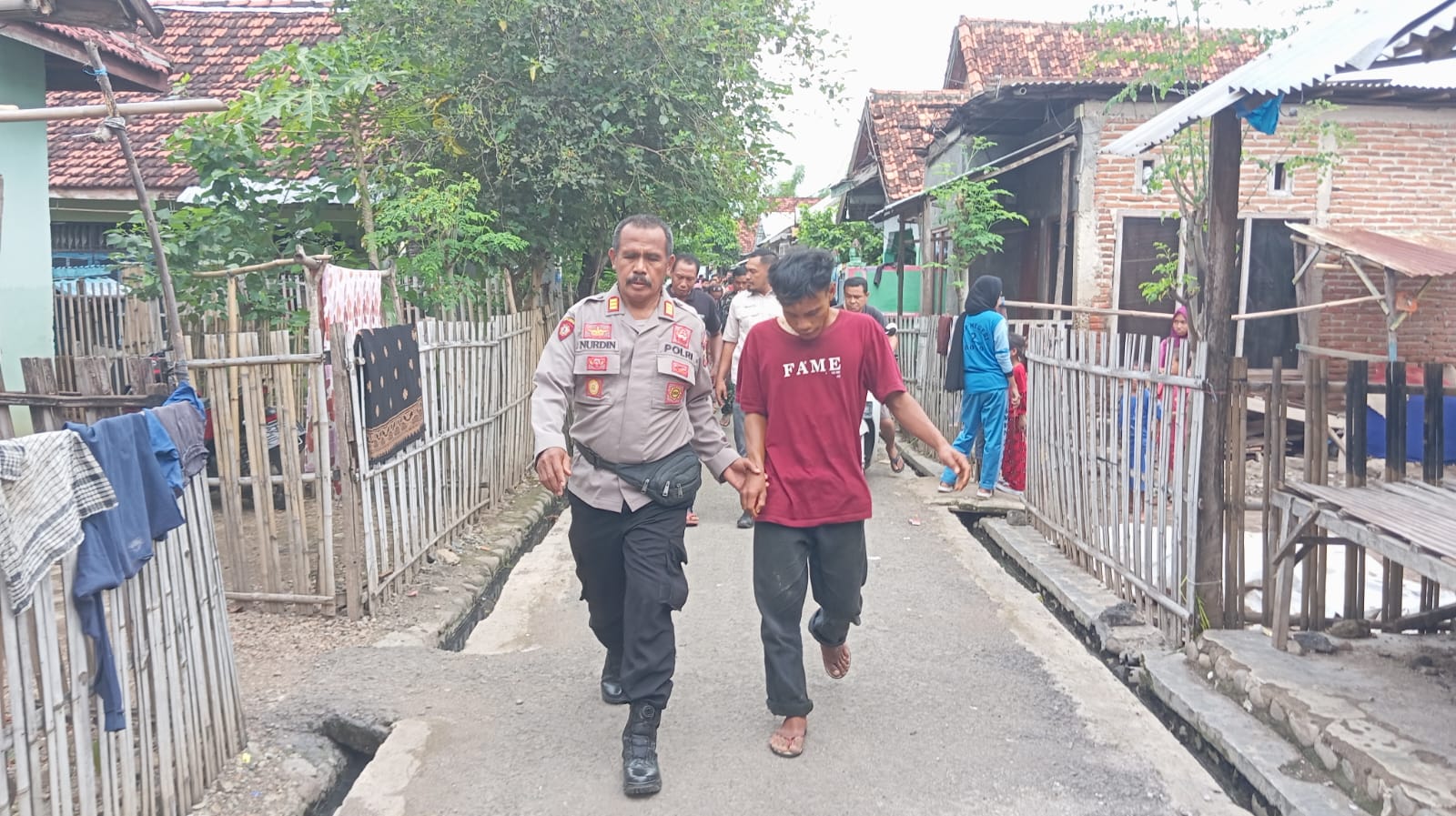 DIAMANKAN: Pelaku penggelapan motor Abimanyu diamankan di Polsek Bolo, Jumat (30/1).