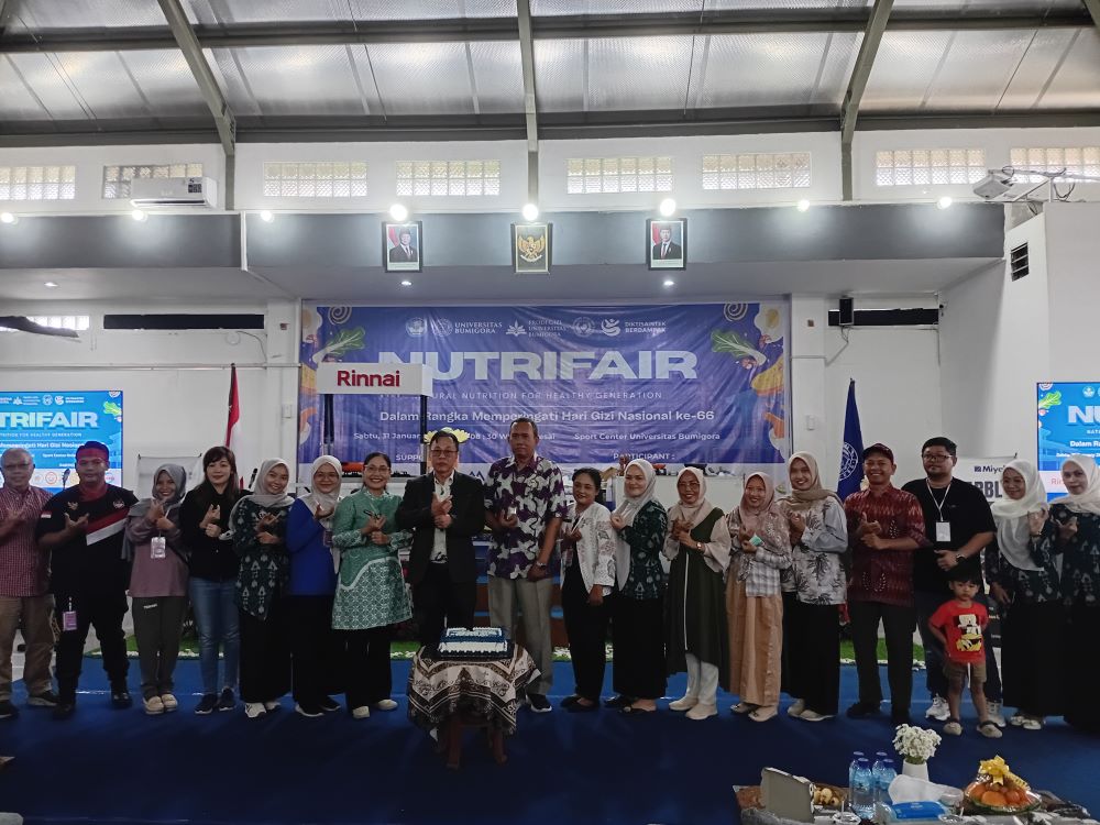 Foto bersama antara Jajaran Rektorat Universitas Bumigora dengan berbagai pihak mitra kerjasama dalam Semarak Nutrifar 2026, memperingati Hari Gizi Nasional (HGN) ke-66 di Kampus setempat, (31/1/2026)