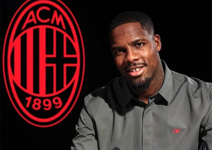 Kiper sekaligus kapten AC Milan Mike Maignan menandatangani perpanjangan kontrak dengan AC Milan untuk 5 tahun ke depan, tapi godaan dari klub lain terus datang. (Istimewa) 
