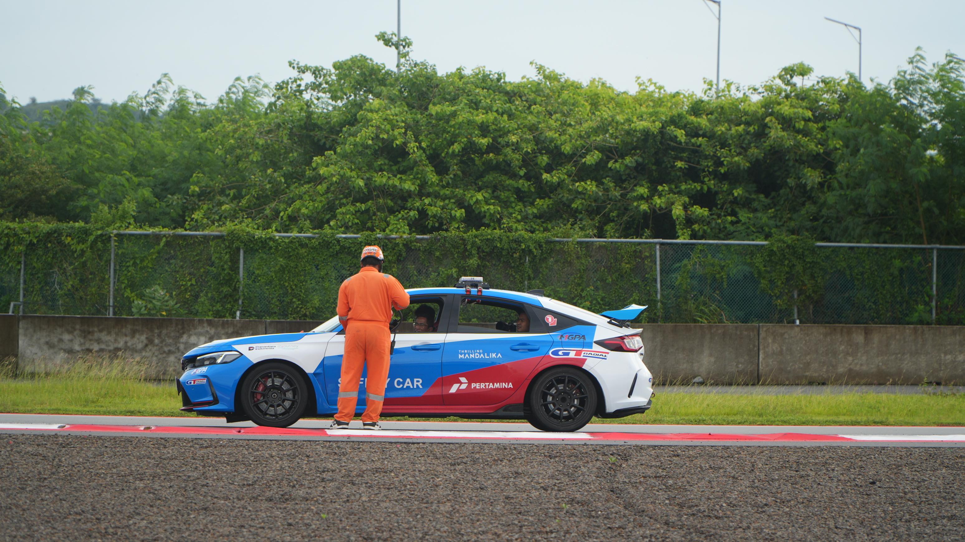 Inspeksi Sirkuit merupakan elemen penting dalam penyelenggaraan balap ketahanan seperti Pertamina 6 Hours Endurance.