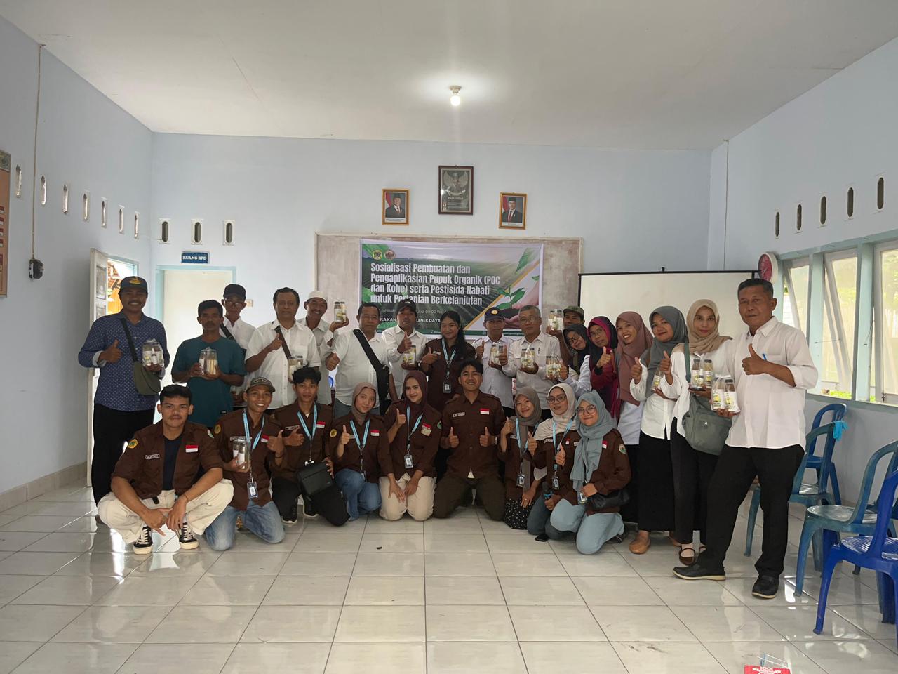 KKN UNRAM Latih Warga Lenek Daya Buat Pupuk Organik & Pestisida Nabati. Dukung Pertanian Ramah Lingkungan!