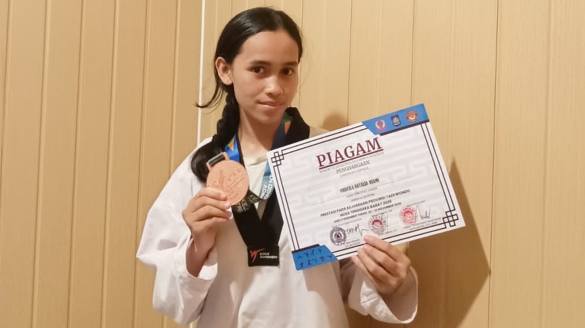 Pricilia Natalia Djami, siswi SMPN 11 Mataram raih juara III taekwondo tingkat Provinsi NTB.