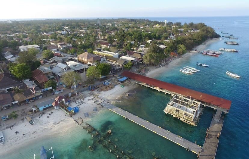 INDAH: Gili Trawangan yang terkenal sebagai destinasi wisata internasional dilihat dari atas.