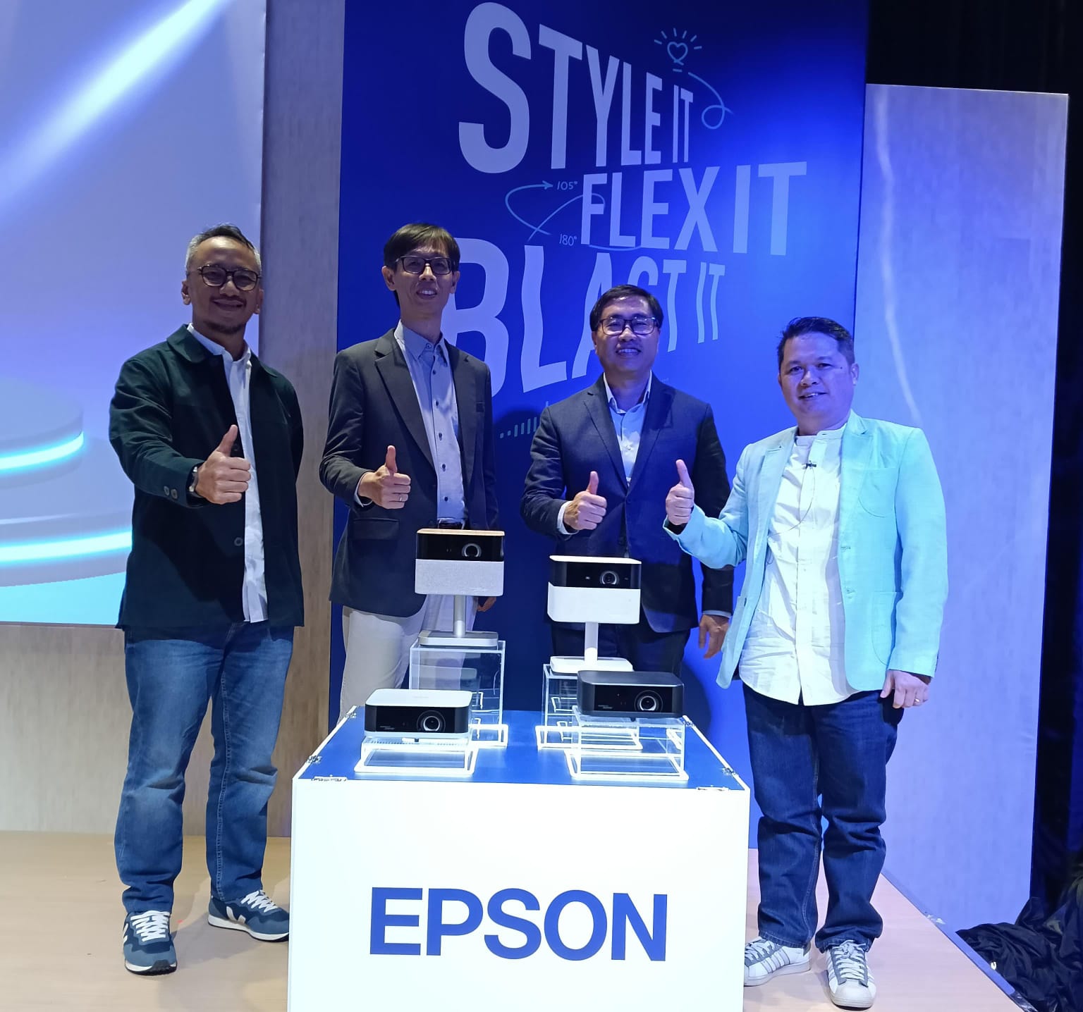 Epson Hadirkan Proyektor Lifestudio Terbaru: Solusi Hiburan Portabel untuk Gaya Hidup Masa Kini