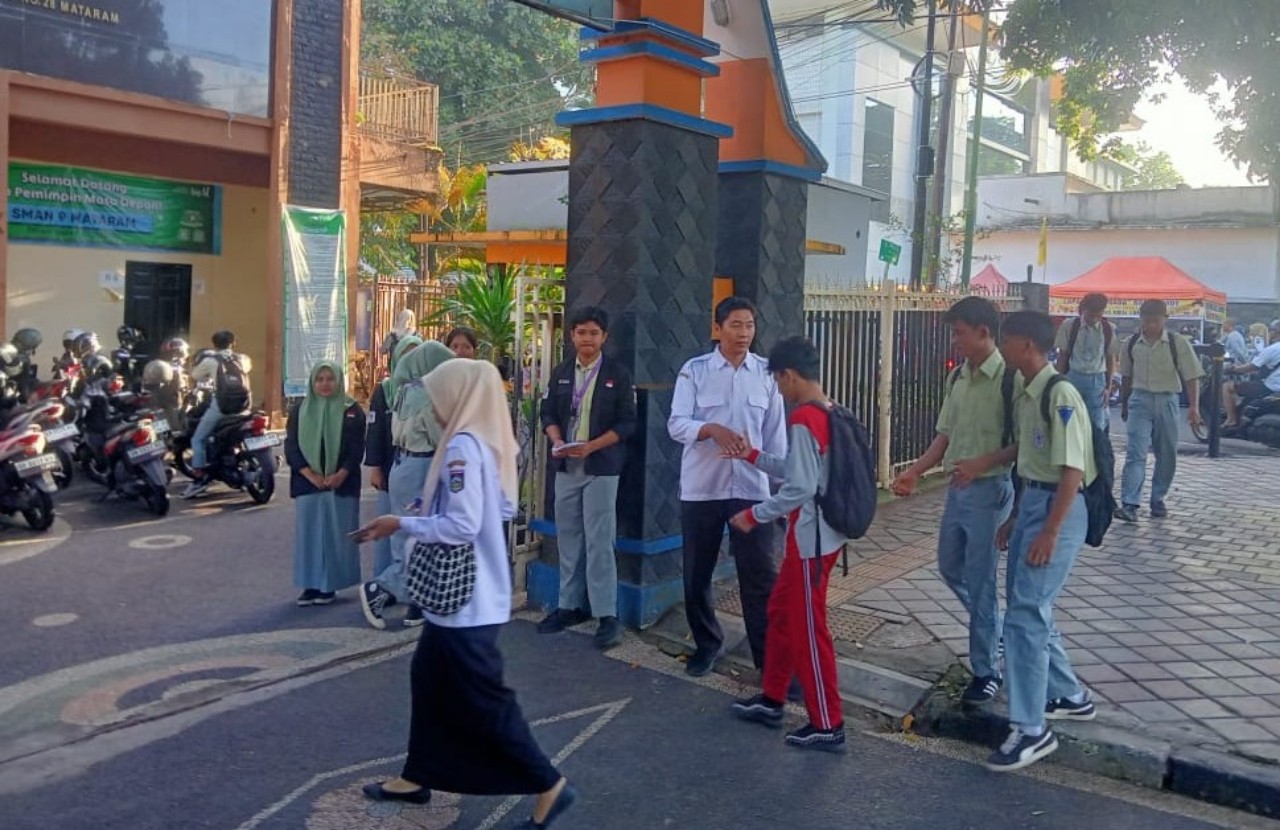 Langkah strategis ini diambil sebagai respons atas kebutuhan pendidikan karakter modern di lingkungan SMAN 9 Mataram.