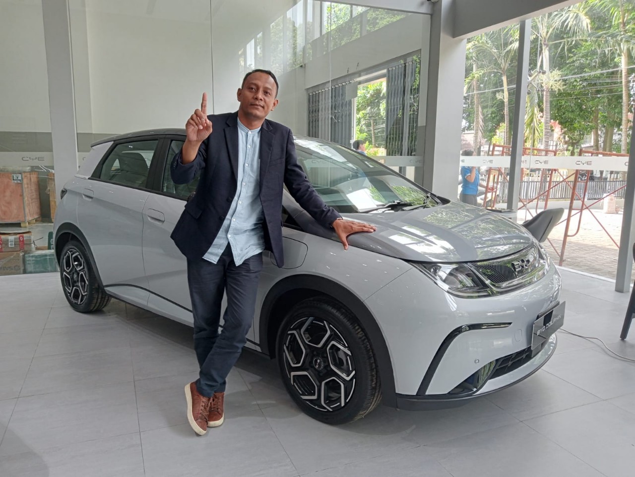 Beralih ke mobil listrik BYD memberikan keuntungan finansial yang signifikan bagi konsumen karena tidak lagi bergantung pada bahan bakar minyak (BBM).