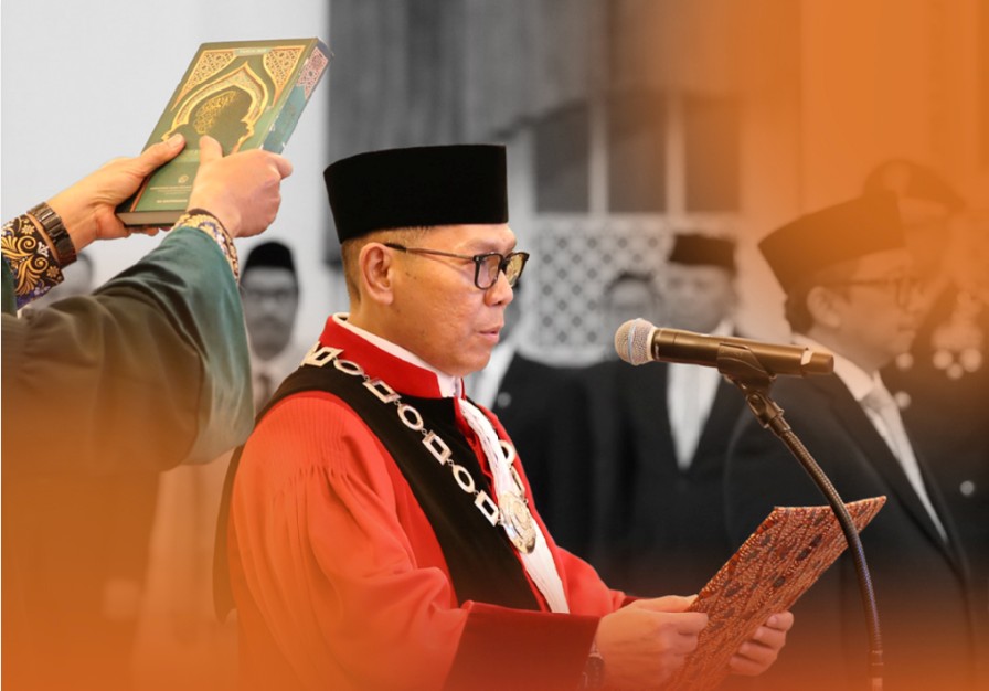 LANTIK: Adies Kadir saat dilantik menjadi hakim MK oleh Presiden Prabowo di Istana Negara, Kamis (5/2).