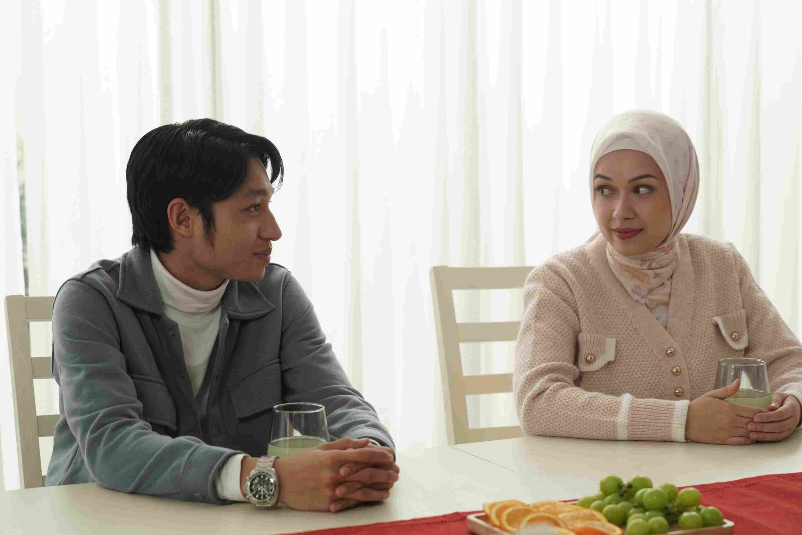 Sinopsis film Indonesia Ahlan Singapore: kisah cinta dan perantauan di negeri singa, tayang di 4 negara.