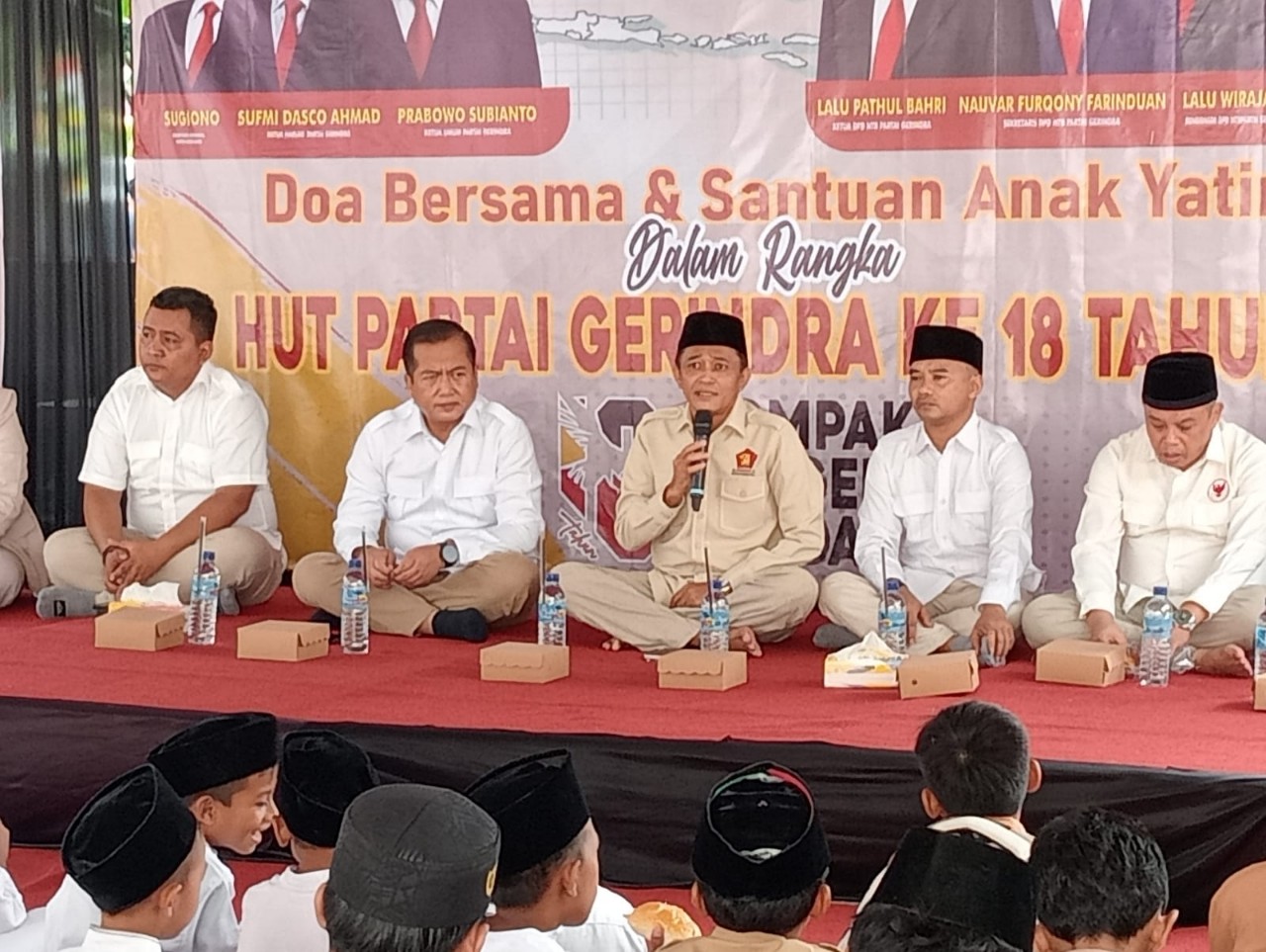 HUT ke 18, Partai Gerindra NTB gelar doa bersama dan santunan bagi ratusan anak yatim di kantor DPD Gerindra NTB di Mataram Jumat (6/2/2027).