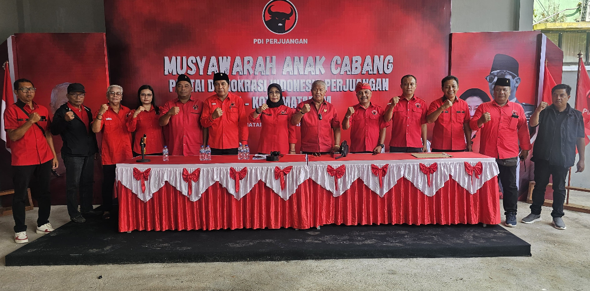 Musancab PDI Perjuangan Kota Mataram dibuka Rachmat Hidayat. Tegaskan disiplin ideologi, peran anak ranting, dan tolak Pilkada lewat DPRD.