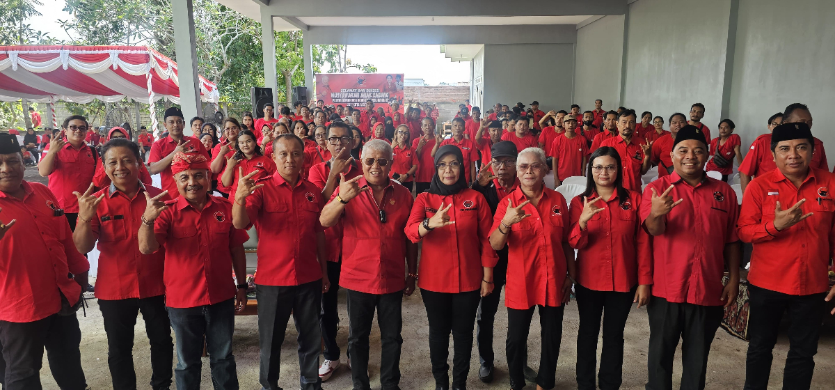 Musancab PDI Perjuangan Kota Mataram dibuka Rachmat Hidayat. Tegaskan disiplin ideologi, peran anak ranting, dan tolak Pilkada lewat DPRD.