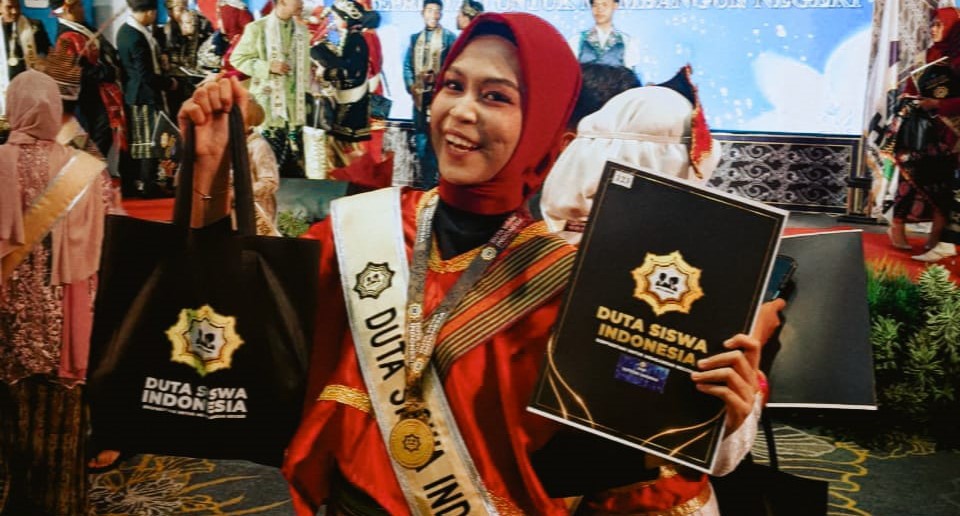 Talitha Aulia, siswi SMAN 1 Praya terpilih sebagai Duta Siswa Indonesia 2026, inspirasi pelajar NTB.