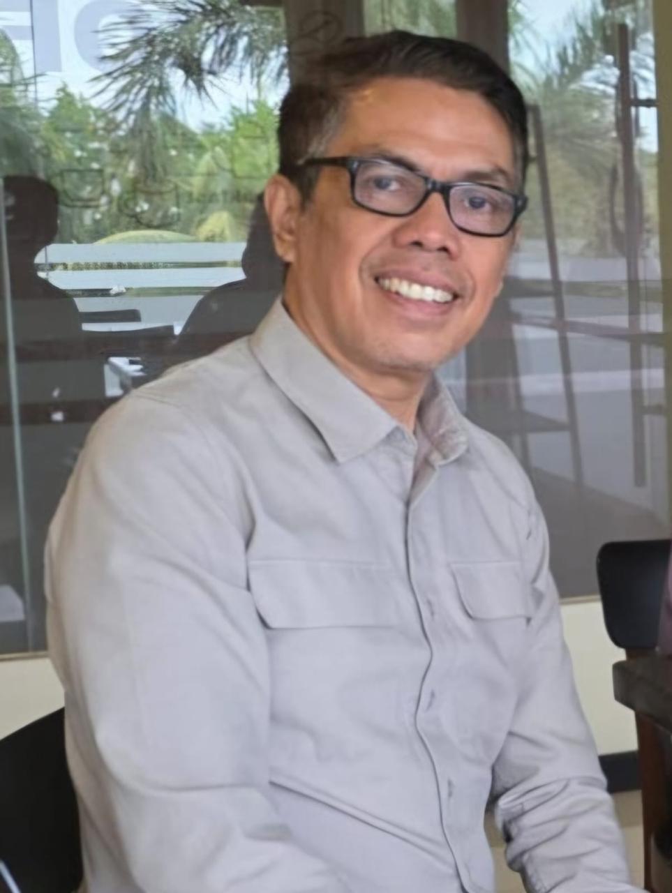 Adhar Hakim
