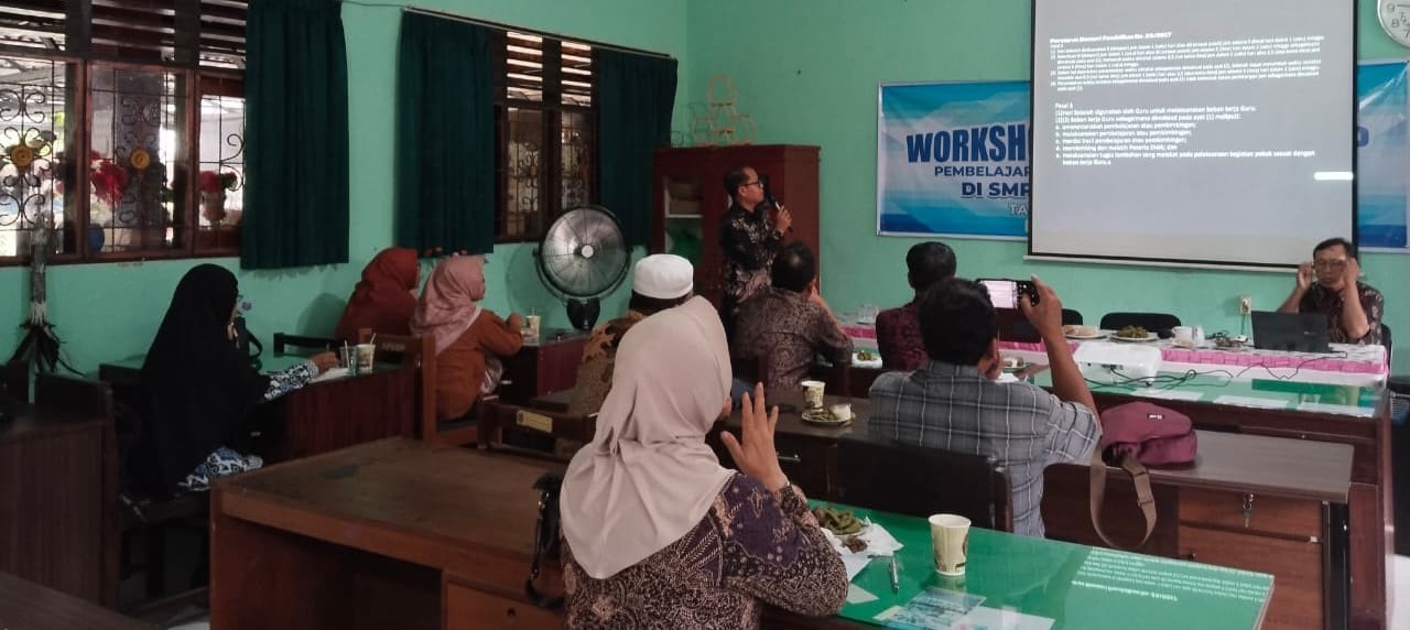 Disdik Kota Mataram melakukan sosialisasi Lima Hari Sekolah kepada para kepala SMP di Aula SMPN 14 Mataram, Januari lalu. Disdik Mataram siap mutasi 43 kepala sekolah dan tambah pengawas sekolah.