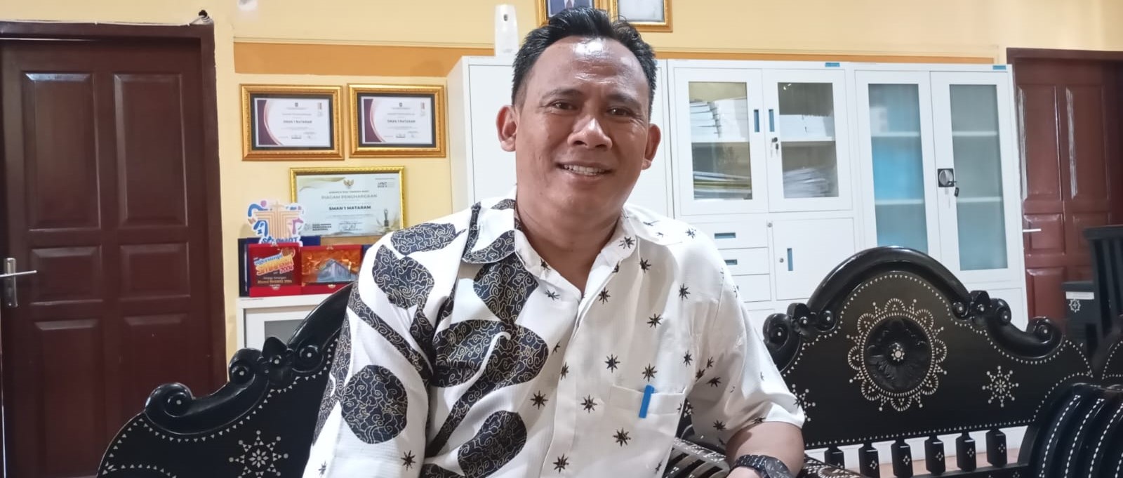 Kepala SMAN 1 Mataram Burhanuddin.