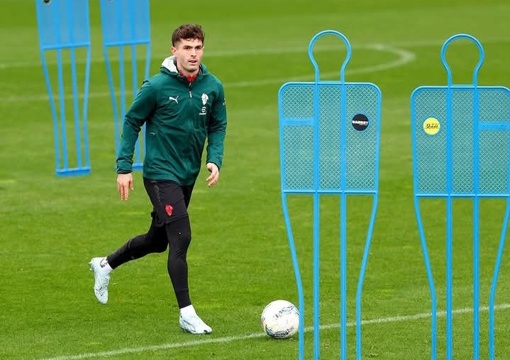 Striker AC Milan Christian Pulisic dalam sesi latihan klub. (Istimewa) 