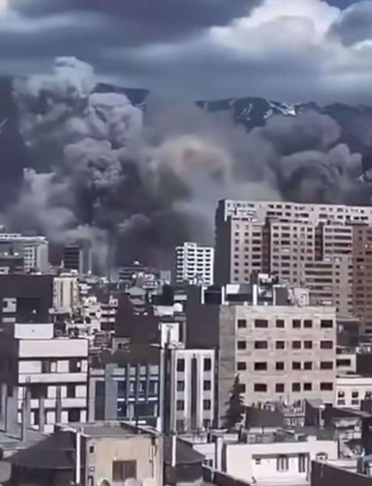 Serangan udara Amerika-Israel yang menyasar Teheran, Iran. (tangkapan layar IG iran military)