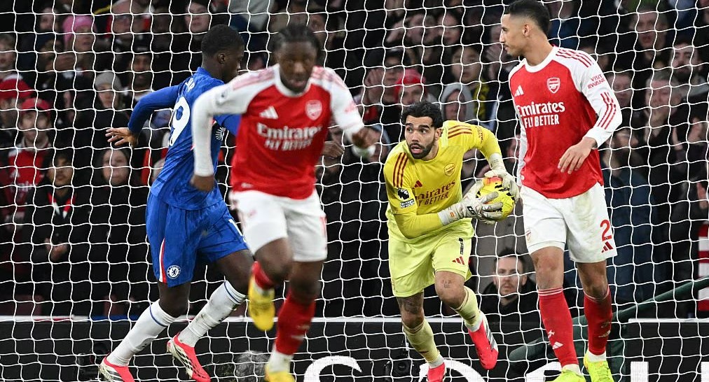 Penjaga gawang Arsenal David Raya tampil apik dalam laga kontra Chelsea di Liga Inggris.