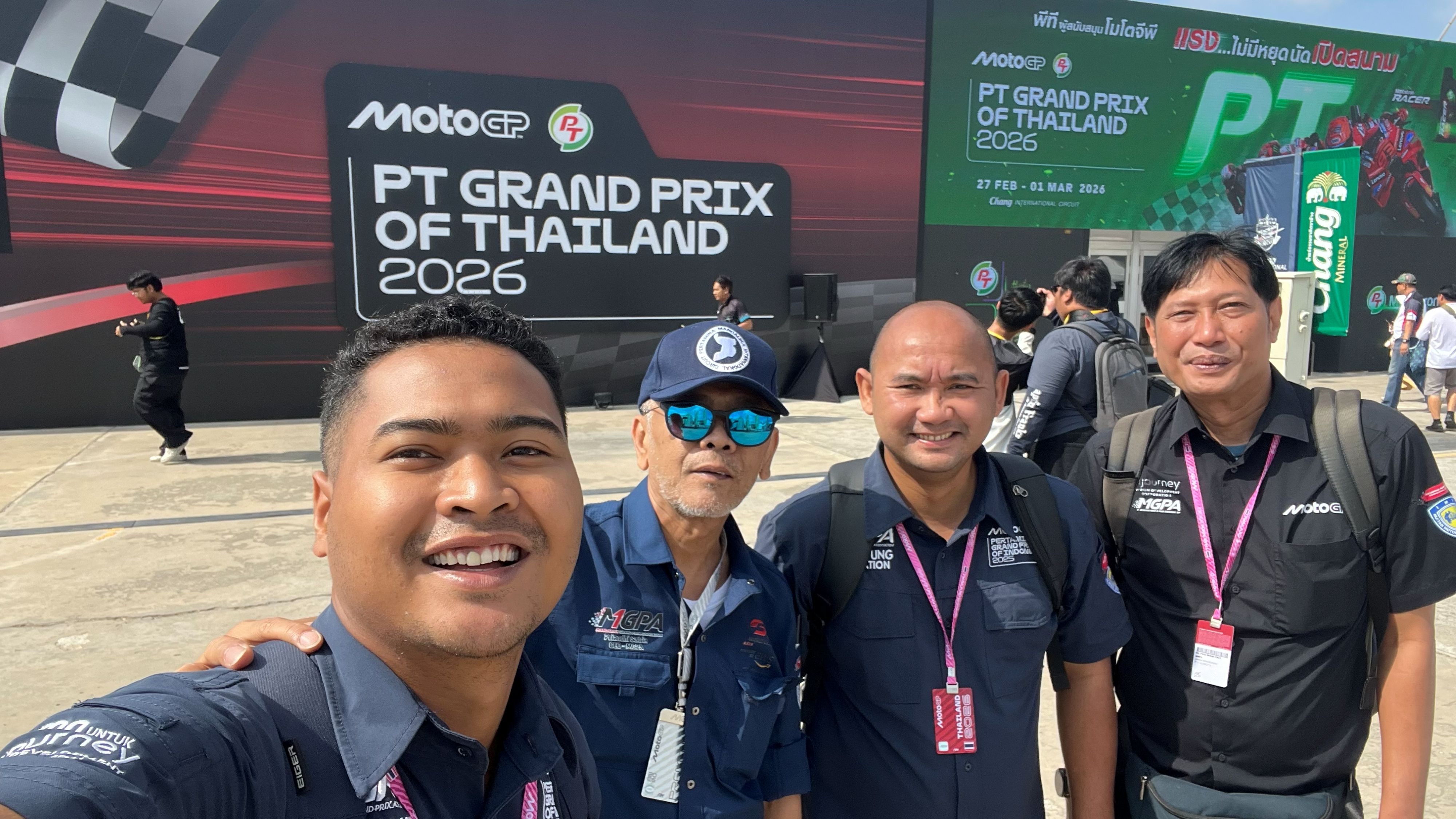 Jajaran manajemen MGPA lakukan benchmarking operasional dan motorsport saat gelaran PT Grand Prix of Thailand di Buriram, Thailand.