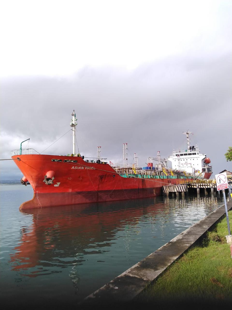 Pertamina Patra Niaga Regional Jatimbalinus memastikan stok BBM aman selama 13 hari ke depan dan telah menyiapkan Satgas Ramadan-Idul Fitri untuk menjamin kelancaran distribusi energi bagi masyarakat.
