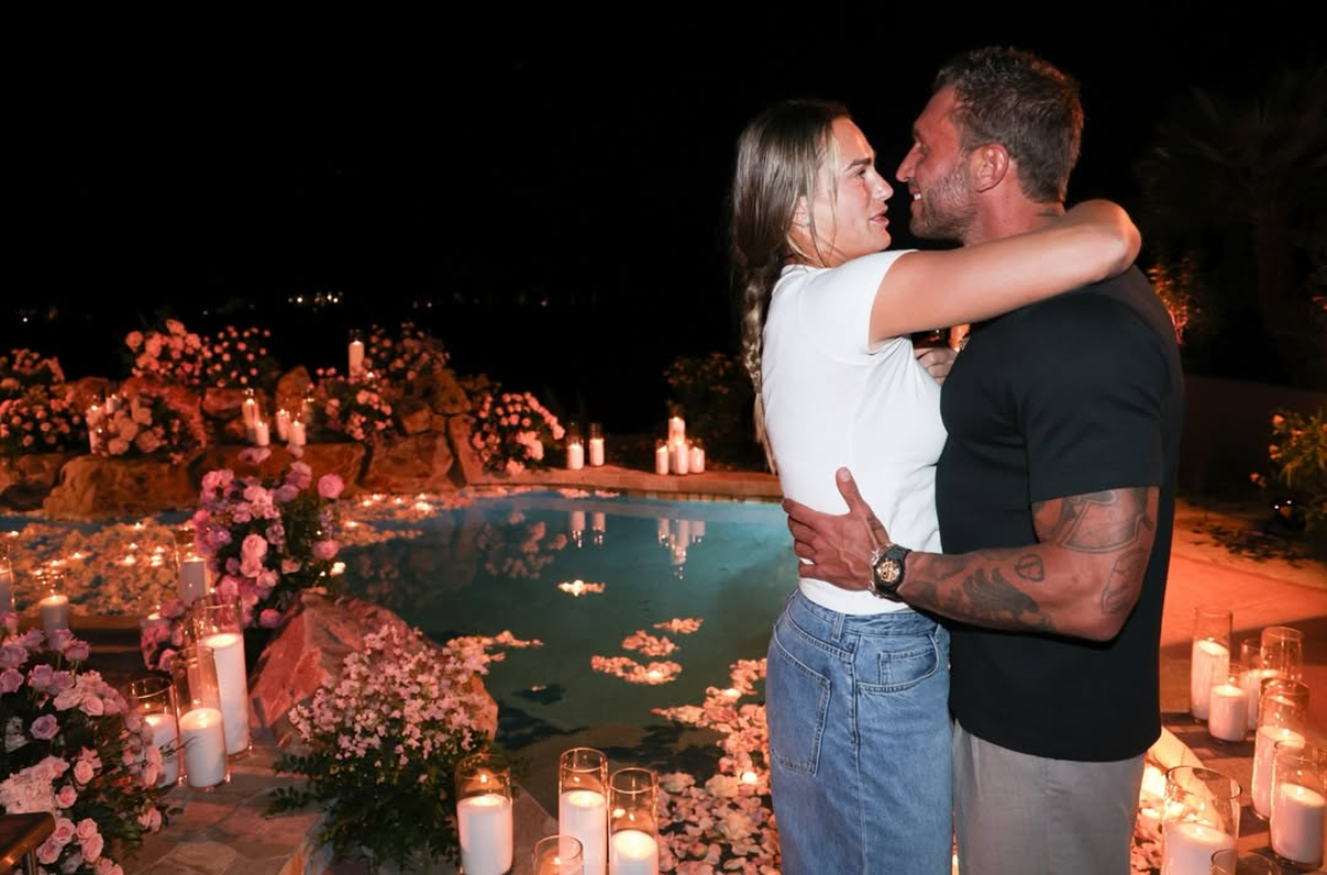Aryna Sabalenka bertunangan dengan Georgios Frangulis. Petenis nomor 1 dunia itu dilamar romantis jelang tampil di Indian Wells 2026.