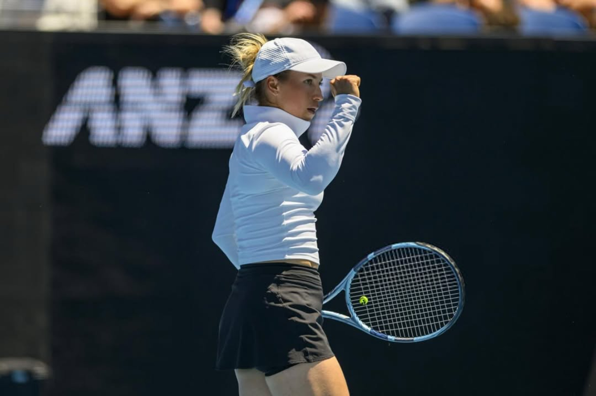 Yulia Putintseva singkirkan mantan juara Paula Badosa di Indian Wells 2026. Badosa tumbang dua set, Putintseva melaju ke putaran kedua.