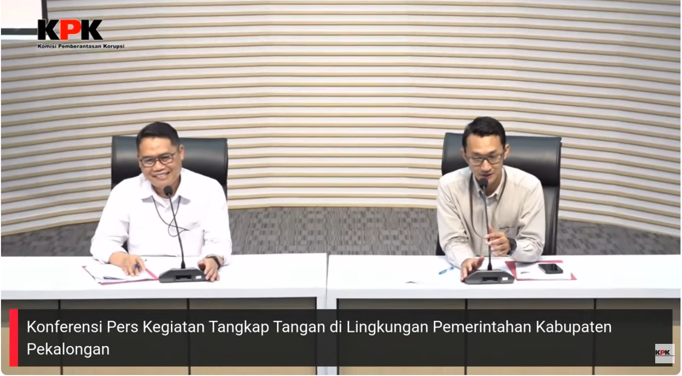 Konferensi Pers Kegiatan Tangkap Tangan KPK RI di Lingkungan Pemerintahan Kabupaten Pekalongan.