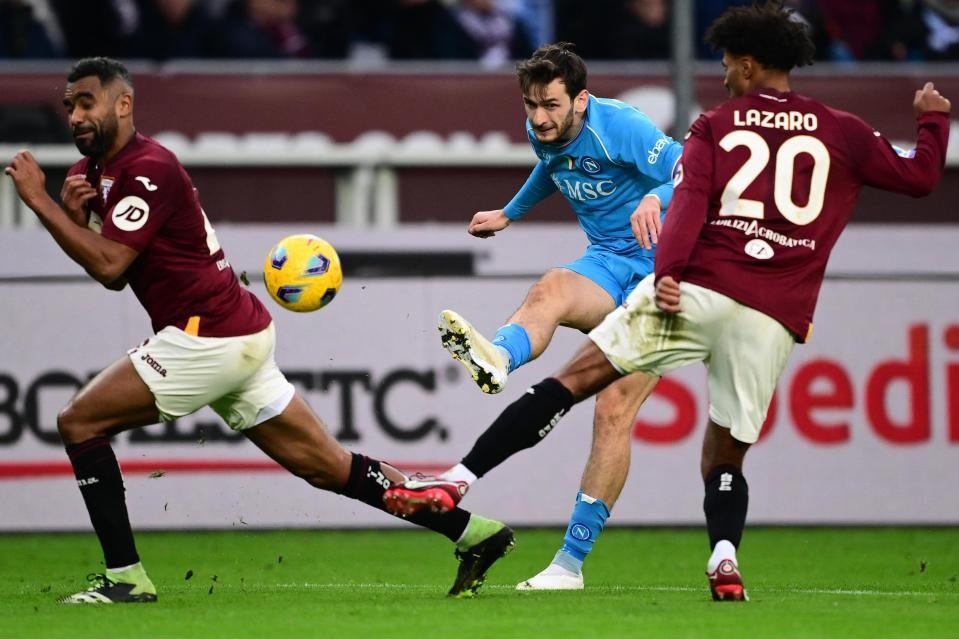 Pertandingan antara Napoli vs Torino. (Marco Bertorello/AFP)