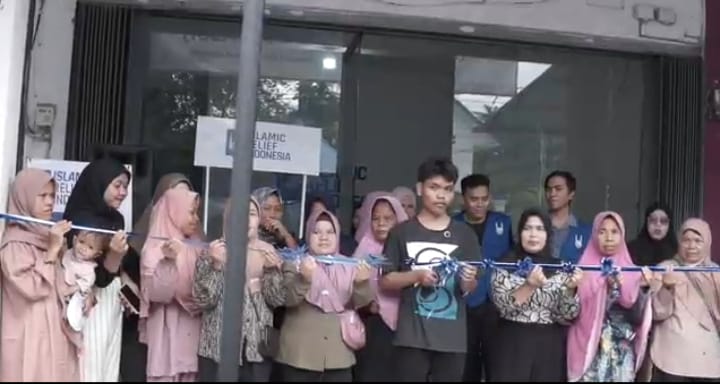 Islamic Relief Indonesia meresmikan Kantor LAZNAS YRII Area Nusa Tenggara Barat di Jalam Air Langga Nomor 2, Kelurahan Gomong, Mataram.