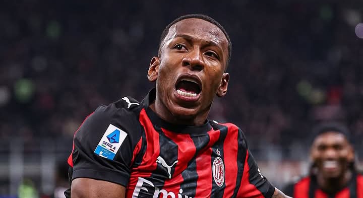 Pervis Estupinan, pencetak gol dalam laga AC Milan vs Inter Milan. 